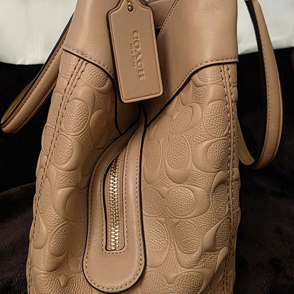 Coach Lexy Shoulder Bag - Picture 10 of 15